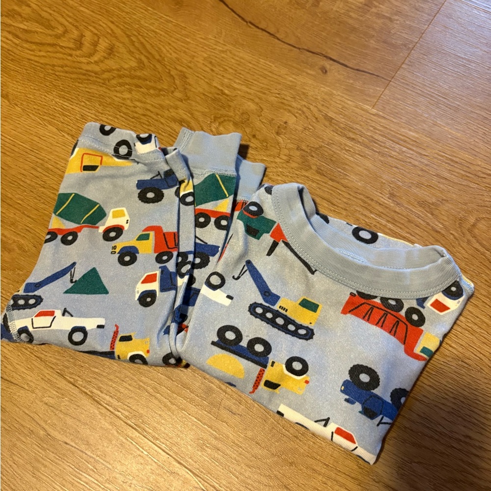 Hanna Andersson 2T Pajama Set